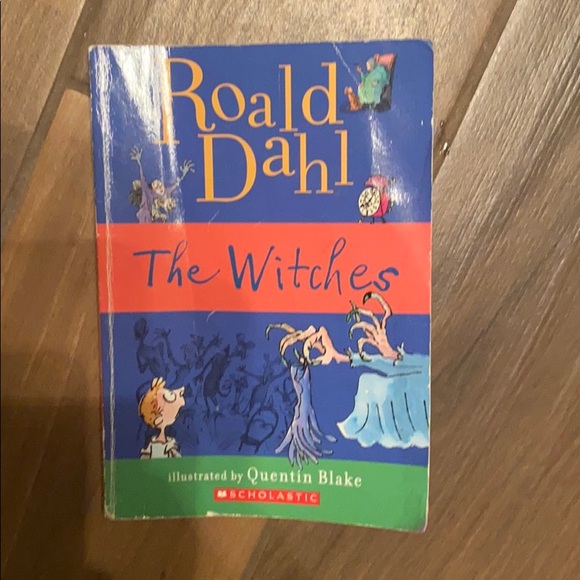 Roald Dahl book bundle - Picture 2 of 5
